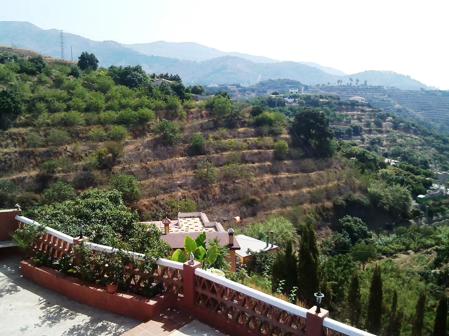 Vista exterior de Casa adosada en venta en Almuñécar con Aire acondicionado, Terraza y Piscina