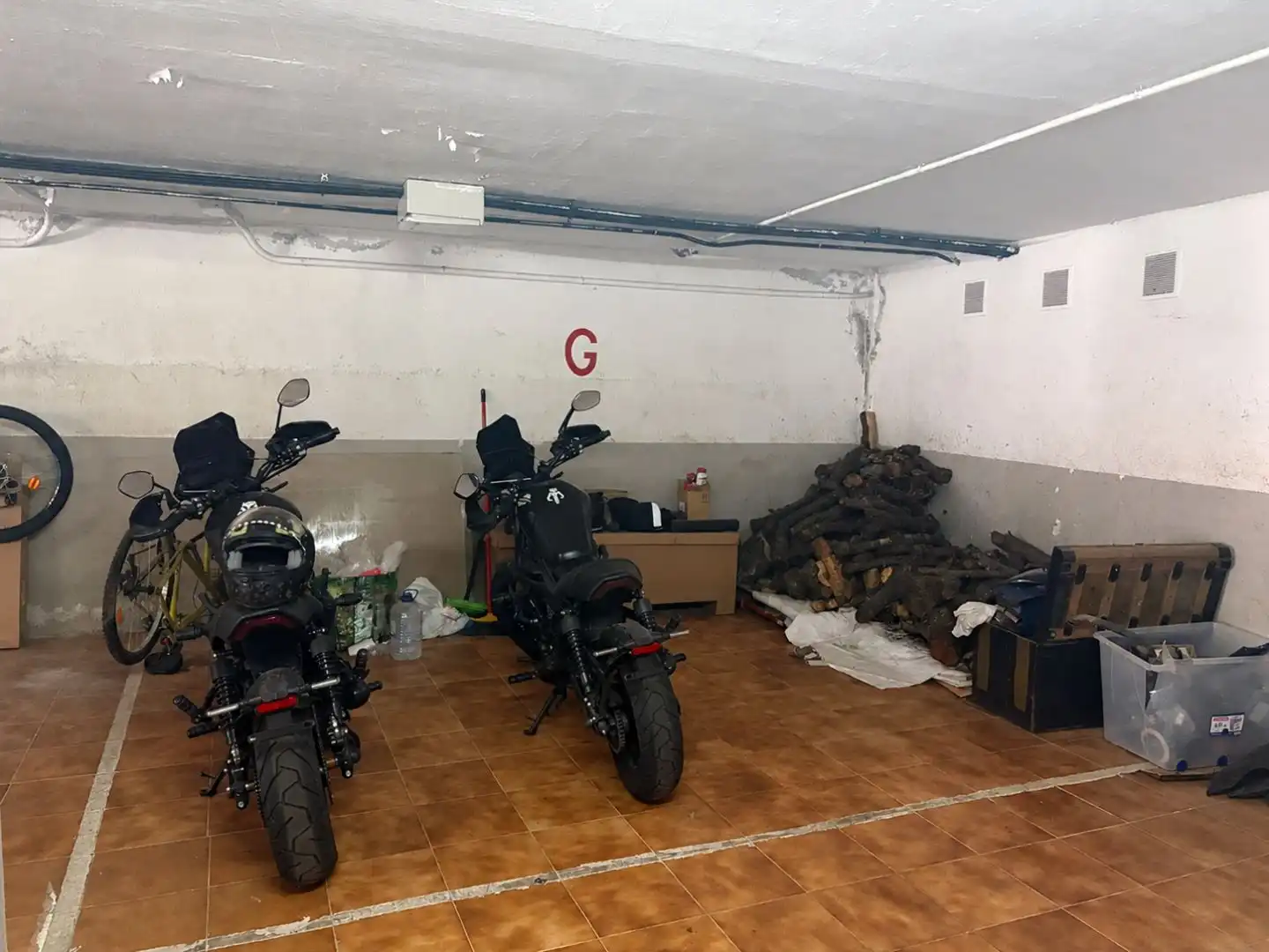 Parking de Casa o chalet en venta en Colmenar del Arroyo con Calefacción, Parquet y Terraza