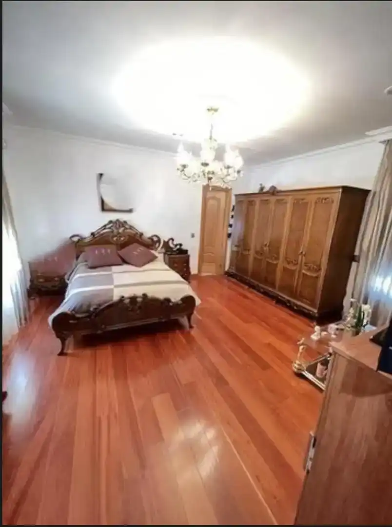 Dormitori de Casa o xalet en venda en Ciudad Real Capital amb Aire condicionat, Piscina i Balcó