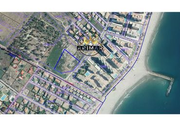 Terreny residencial en venda a Carrer Doctor Fleming 144