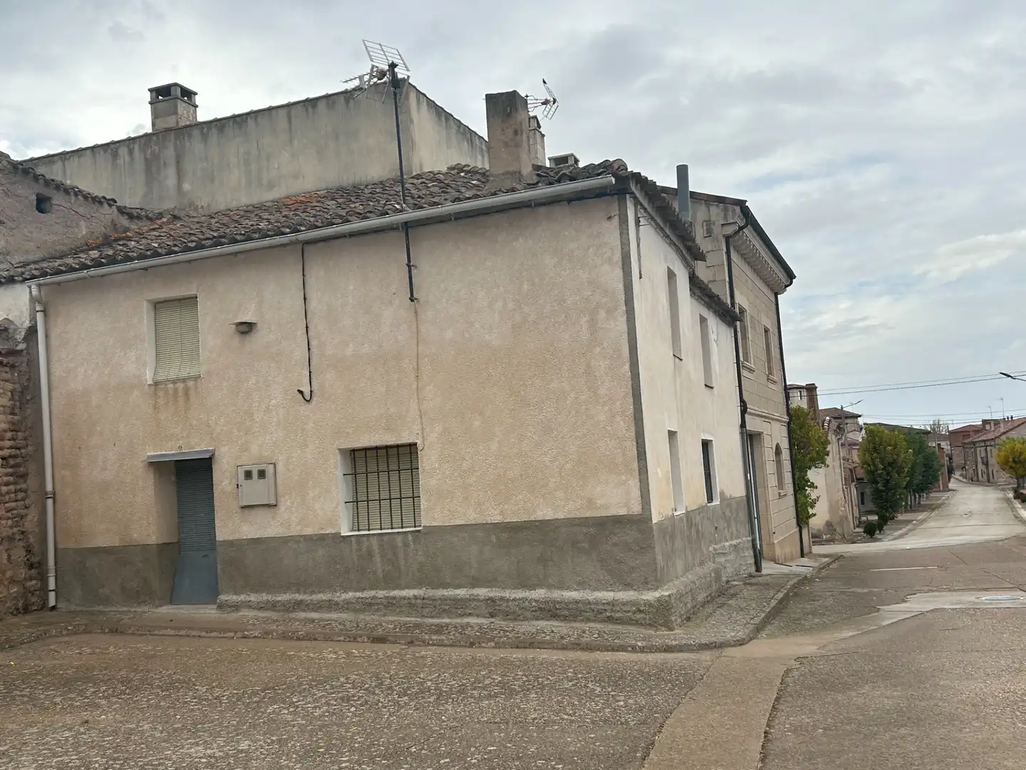 Exterior view of Houses for sale in Ciadoncha  with Storage room and Furnished