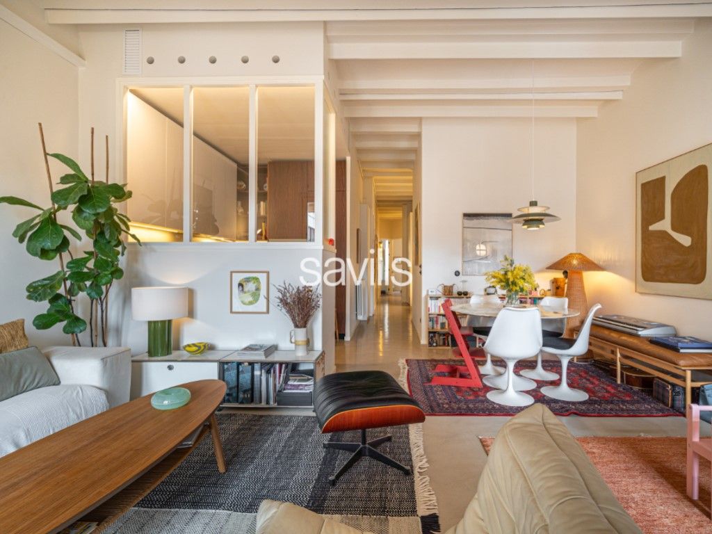 Wohnzimmer von Wohnungen zum Verkauf in  Barcelona Capital mit Klimaanlage, Terrasse und Ofen