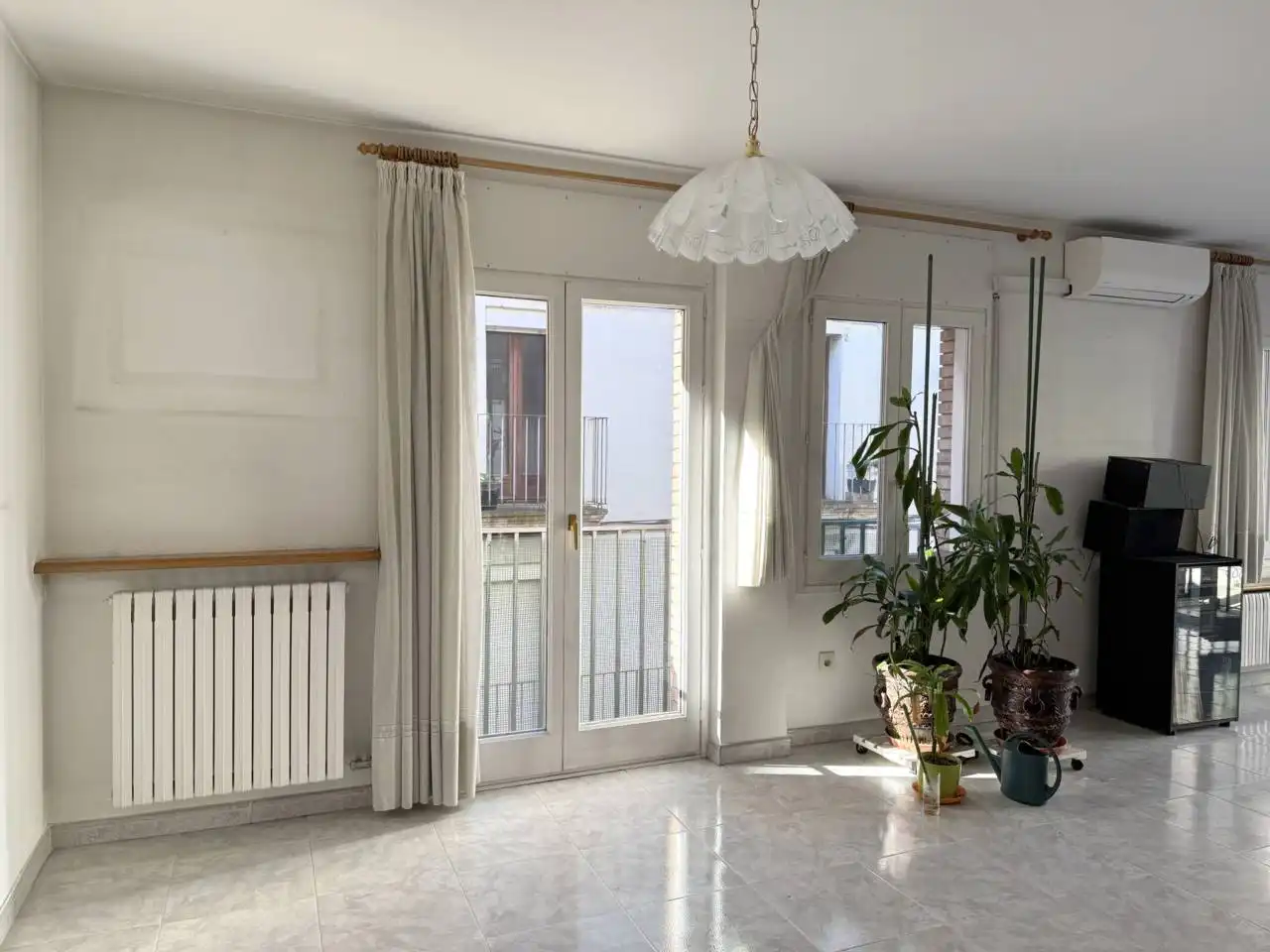 Bedroom of Flat for sale in Olot  with Air Conditioner, Heating and Terrace