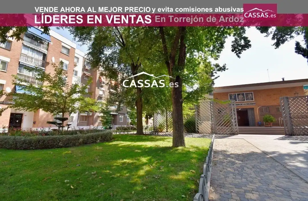 Vista exterior de Pis en venda en Torrejón de Ardoz amb Calefacció