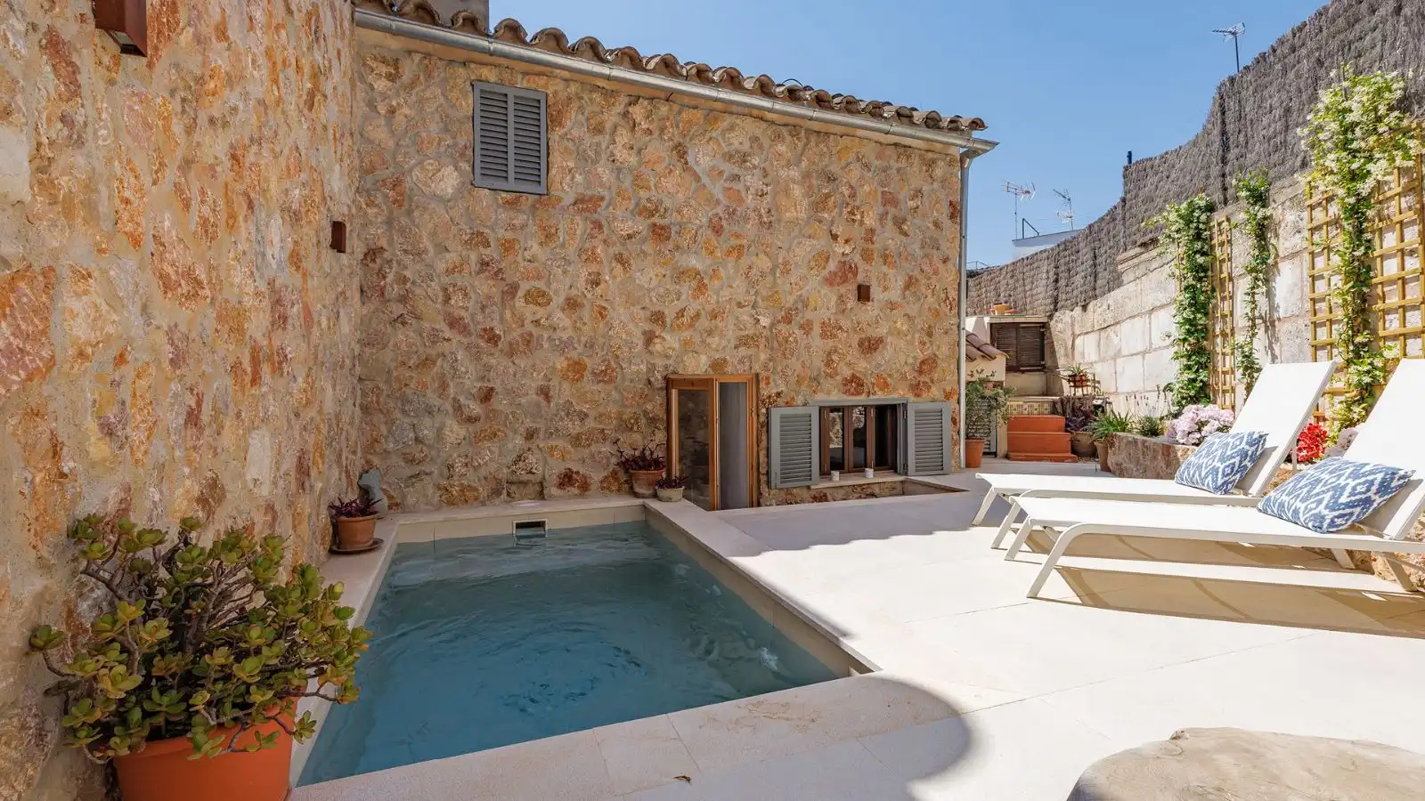 Piscina de Casa adosada en venda en Pollença amb Aire condicionat, Calefacció i Terrassa