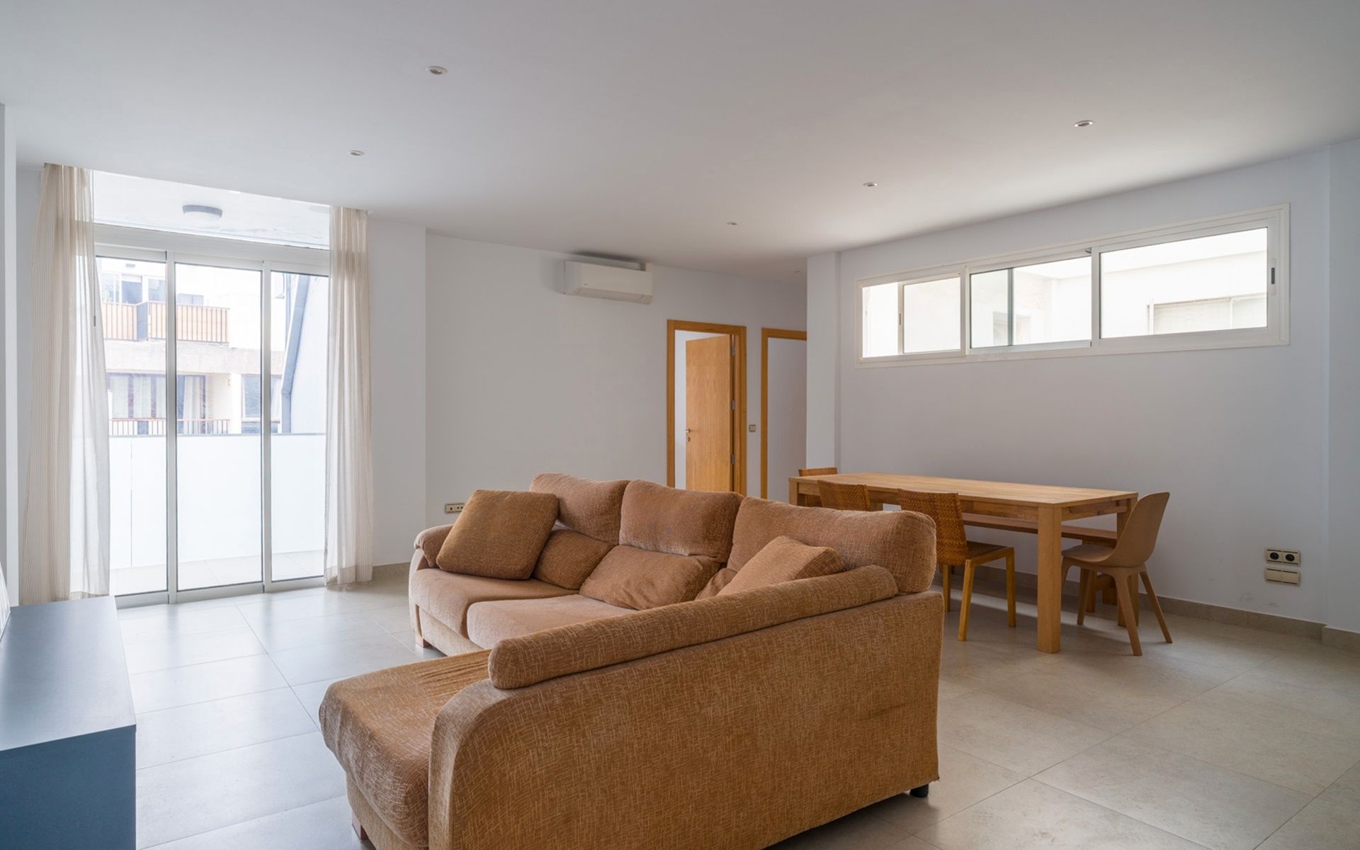 Living room of Flat to rent in Las Palmas de Gran Canaria  with Air Conditioner, Furnished and Balcony