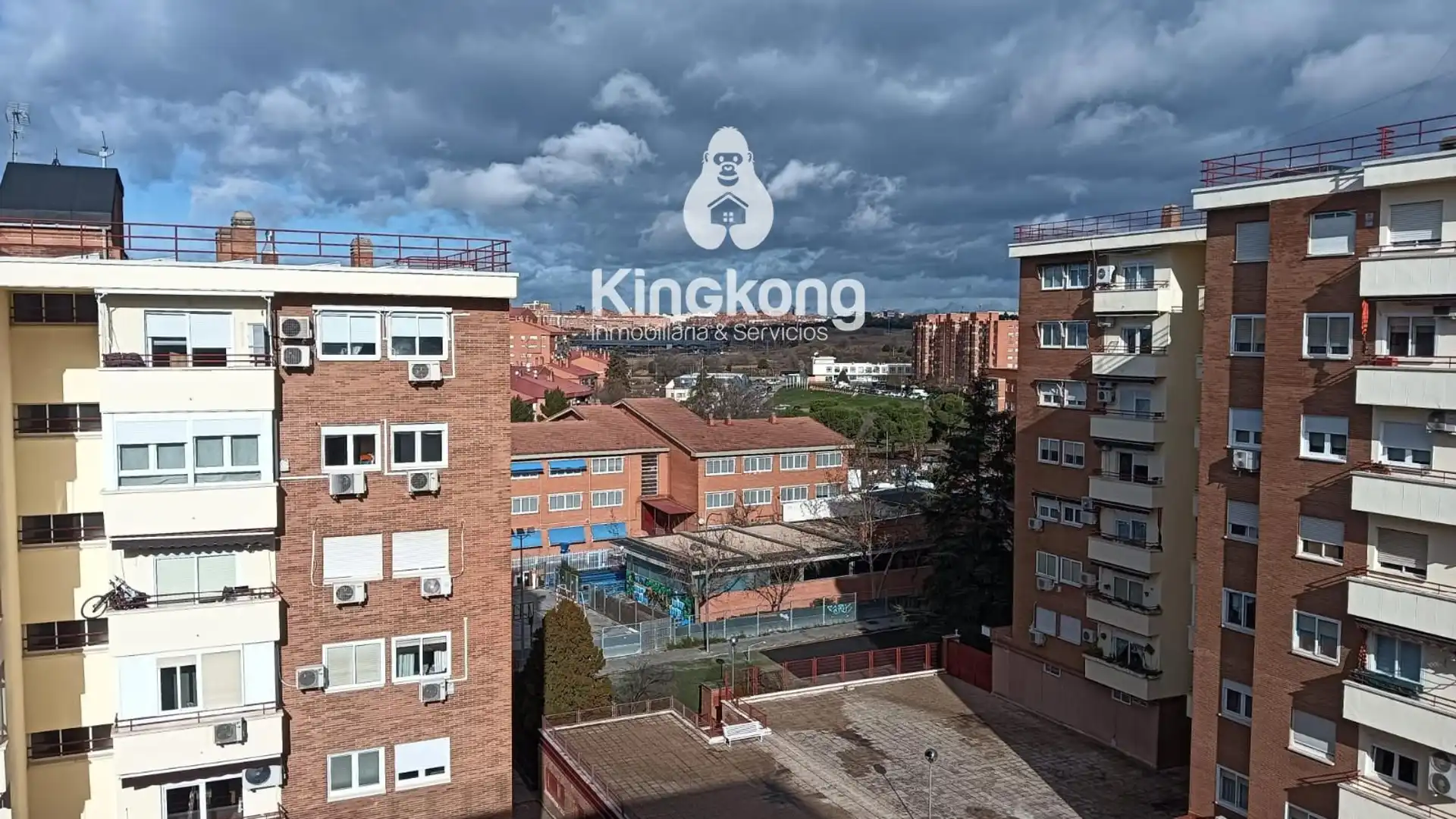 Exterior view of Flat for sale in  Madrid Capital  with Air Conditioner, Heating and Swimming Pool