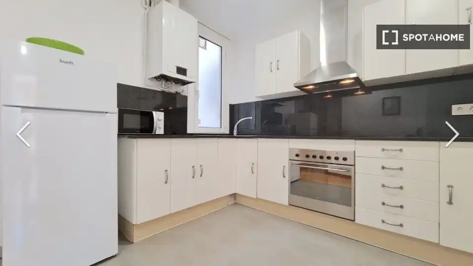 Piso con terraza en alquiler en Gràcia, imagen 8