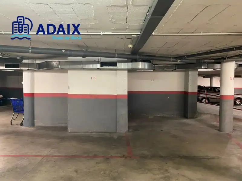 Aparcamiento en venta en Roda de Berà