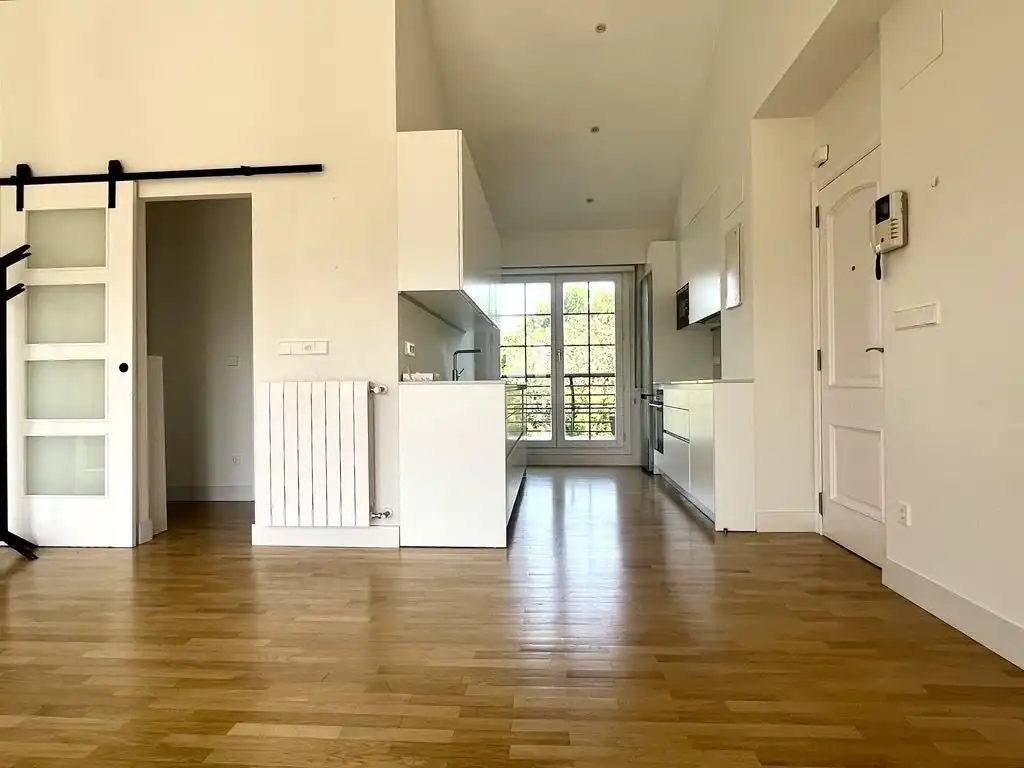 Wohnung zur Miete in Pinu Bidea, Aiete