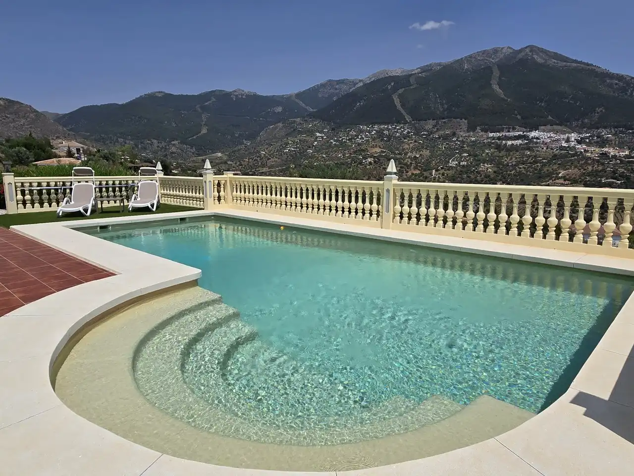 Swimming pool of Houses for sale in Alcaucín  with Air Conditioner, Terrace and Swimming Pool