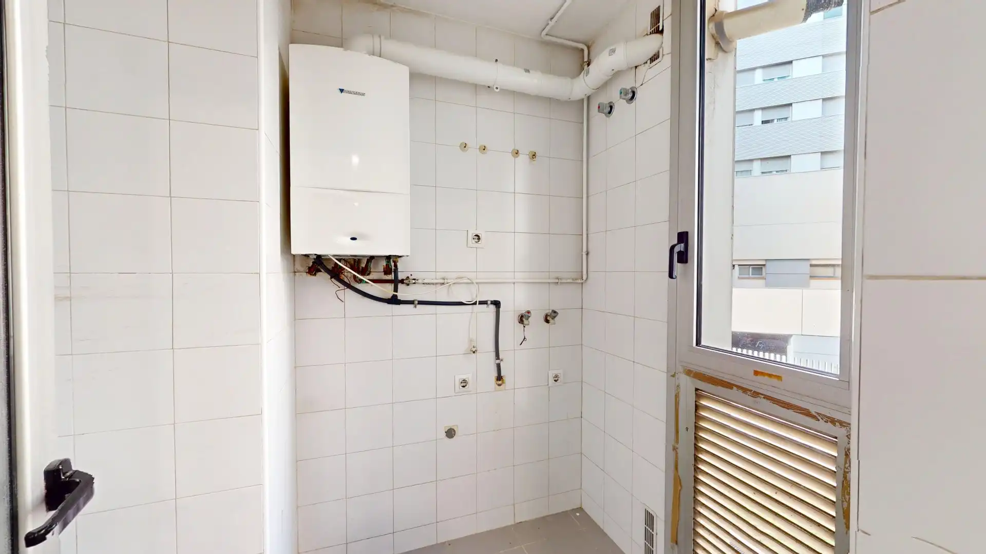 Baño de Piso en venta en Nou Barris