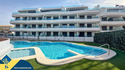 Apartamento con piscina comunitaria, en la provincia de Alicante, en la localidad de Orihuela Costa. 2 habitaciones | 74 m² | A 1, imatge 2
