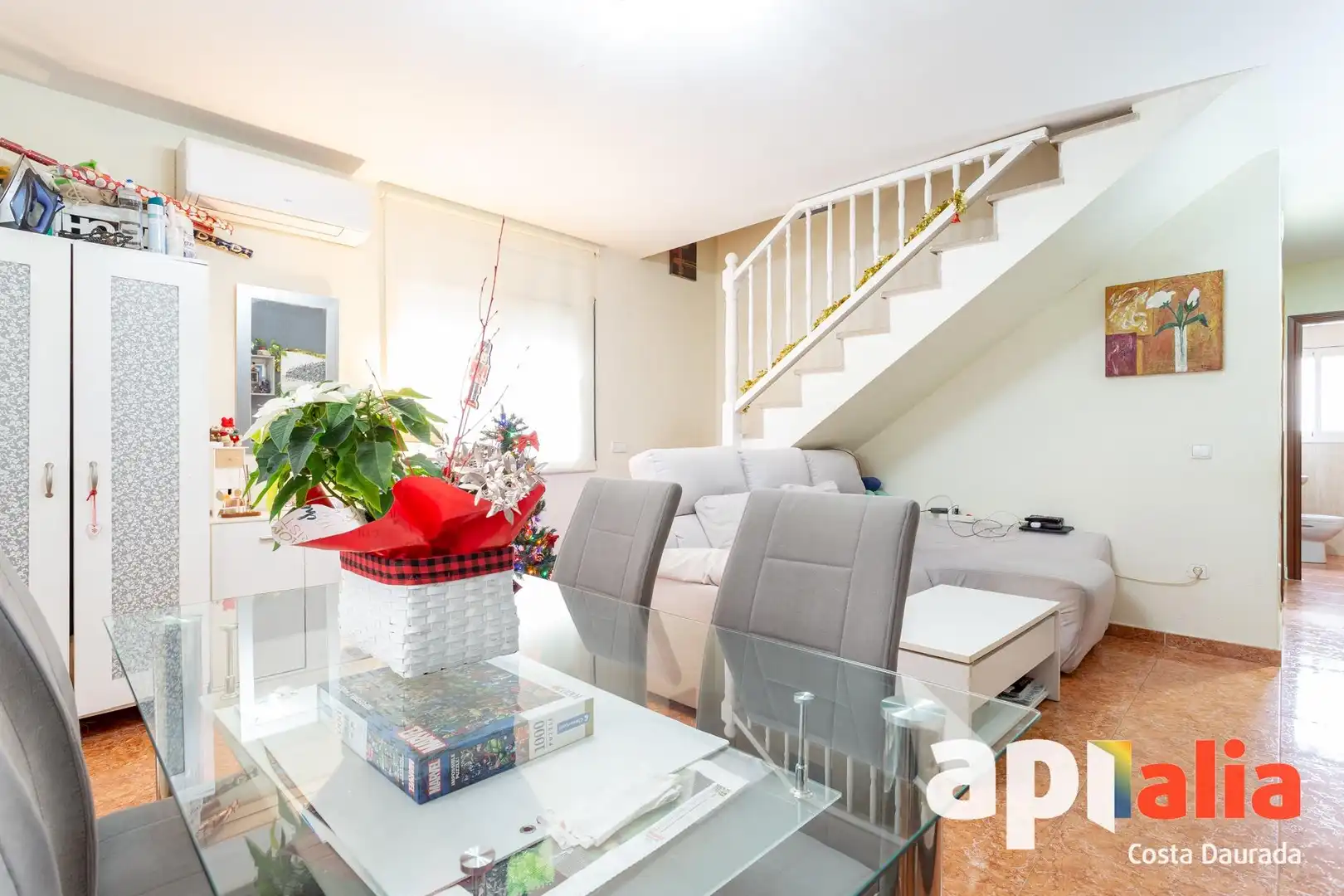 Semi-detached house with pool for sale in Calle CALIFORNIA DE, imagen 25