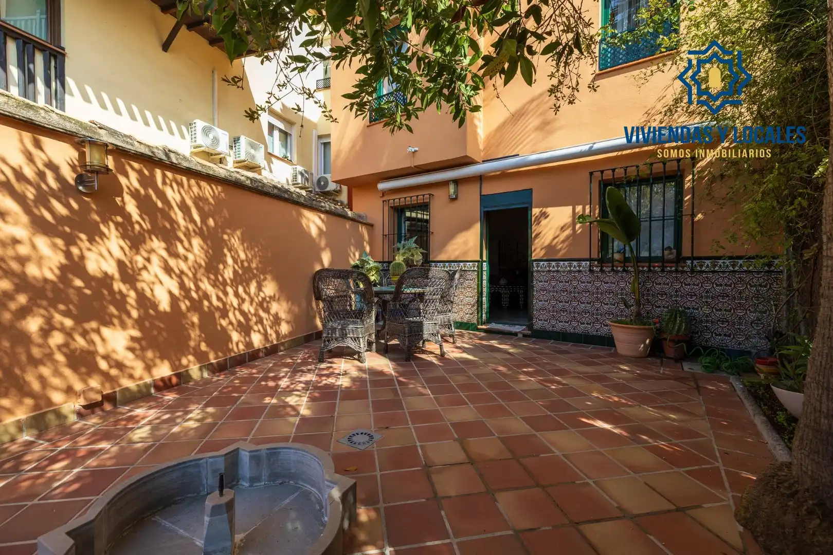 Terraza de Casa adosada en venta en Granada con Aire acondicionado, Calefacción y Jardín privado