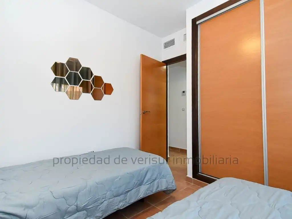 Habitación de Apartamento de alquiler en Águilas con Jardín privado, Terraza y Piscina