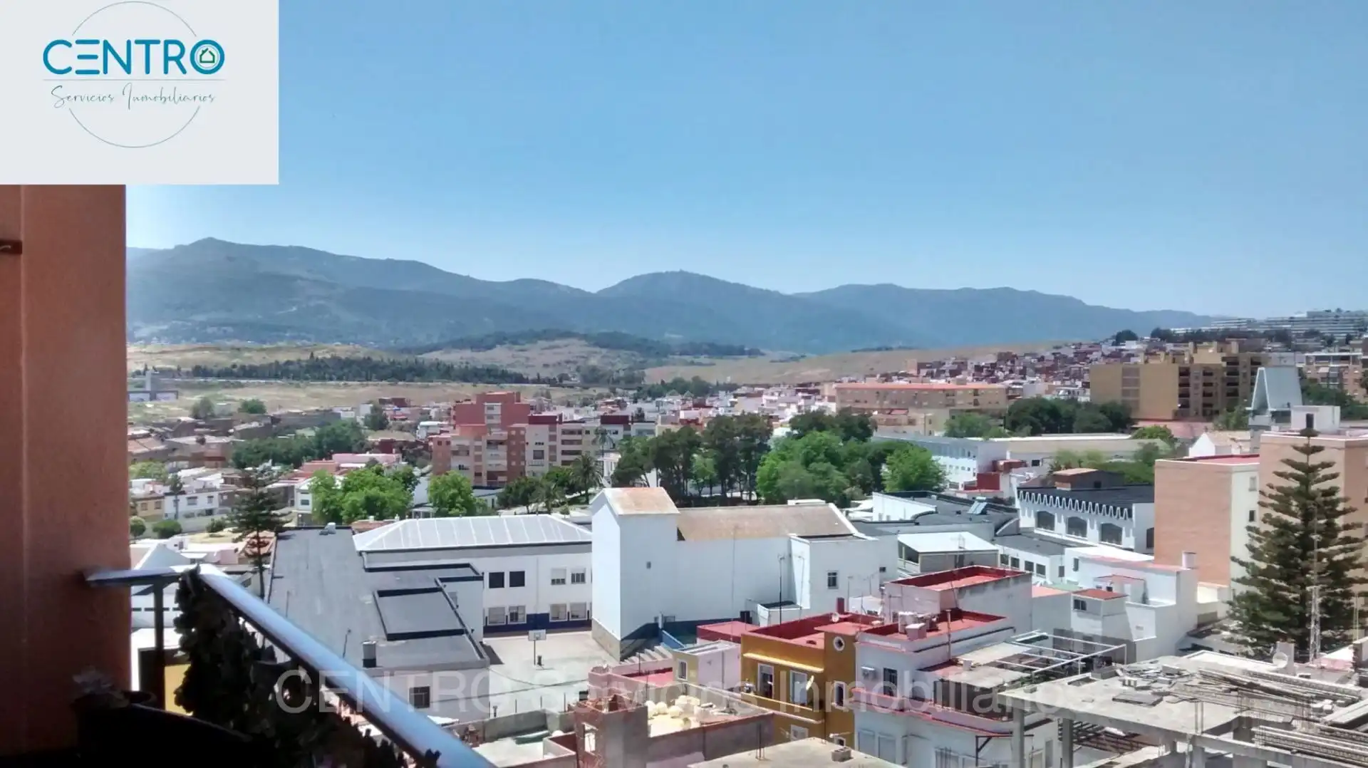 Vista exterior de Piso en venta en Algeciras