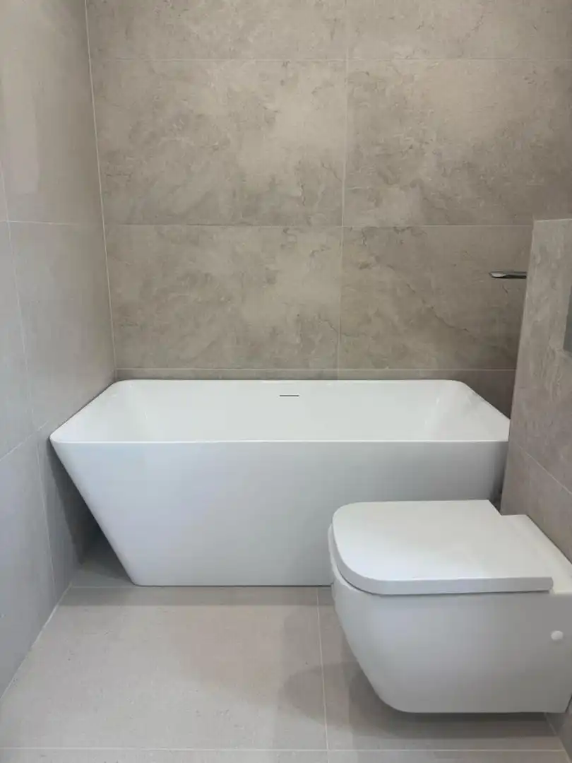 Bathroom of Apartments for sale in Marbella  with Air Conditioner, Heating and Terrace
