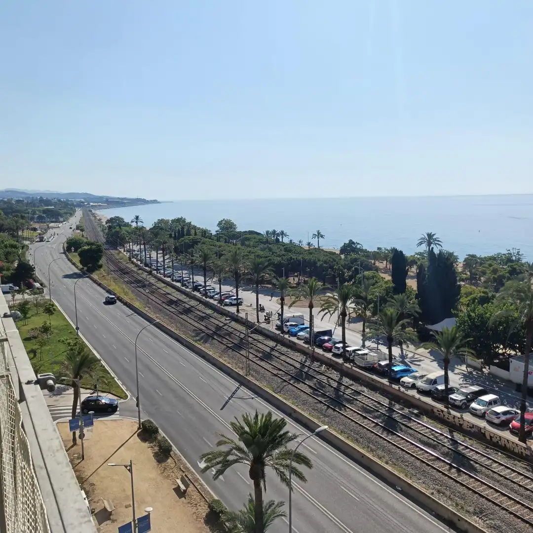 Vista exterior de Pis en venda en Mataró amb Aire condicionat i Balcó