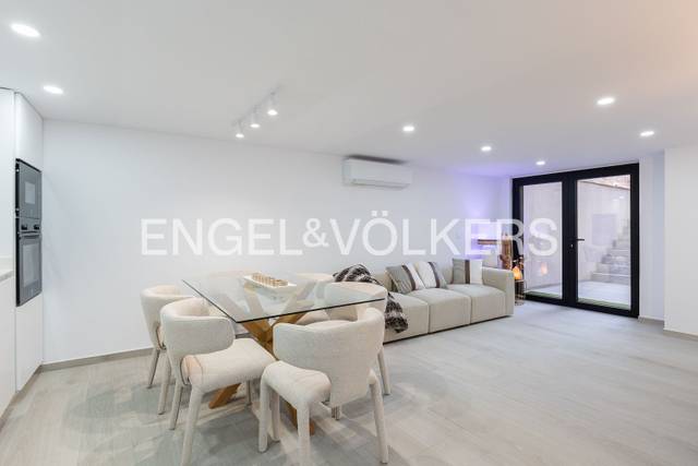 Casa adosada en Alquiler en Carrer del Perú en Zona Avenida Alta - Auditorio