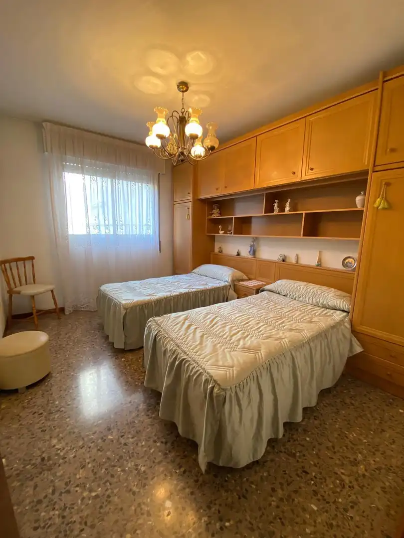 Schlafzimmer von Wohnung zum Verkauf in Tudela mit Heizung, Terrasse und Möbliert