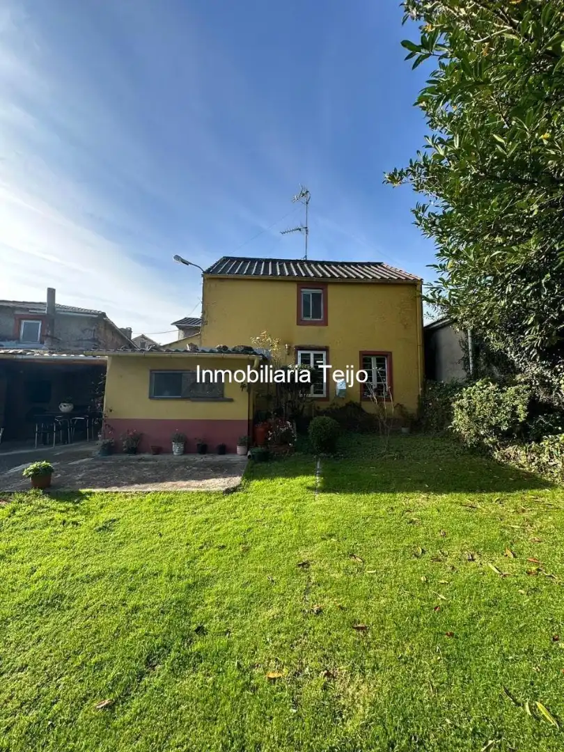 Exterior view of Houses for sale in Moeche