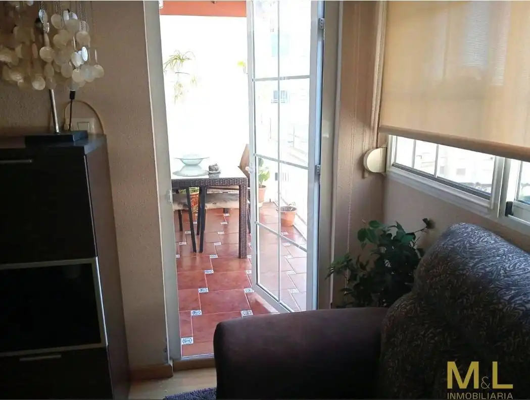 Appartement compact avec terrasse à louer à Platja de la Pobla de Farnals, imagen 3