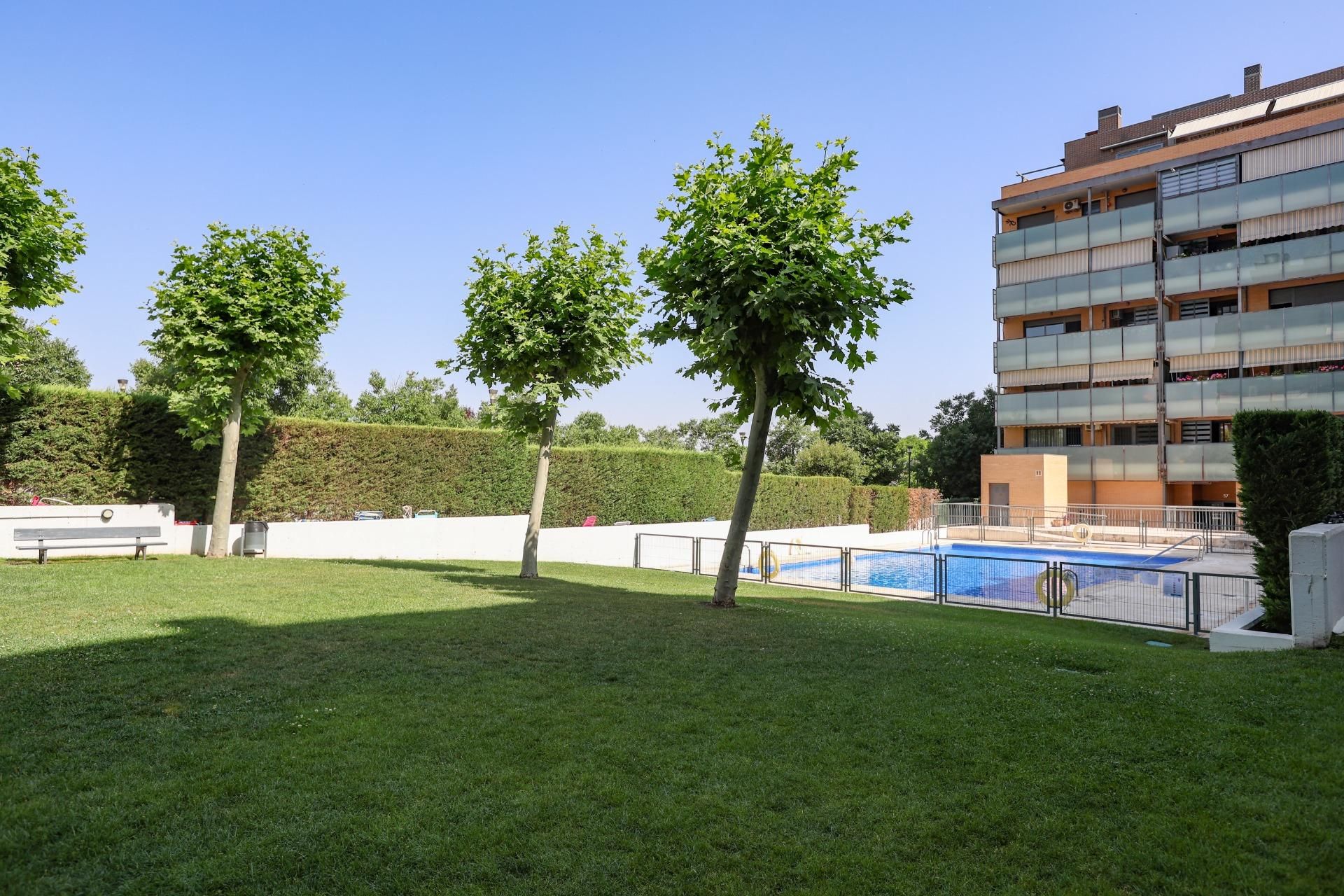 Piscina de Àtic en venda en Valdemoro amb Calefacció, Jardí privat i Parquet
