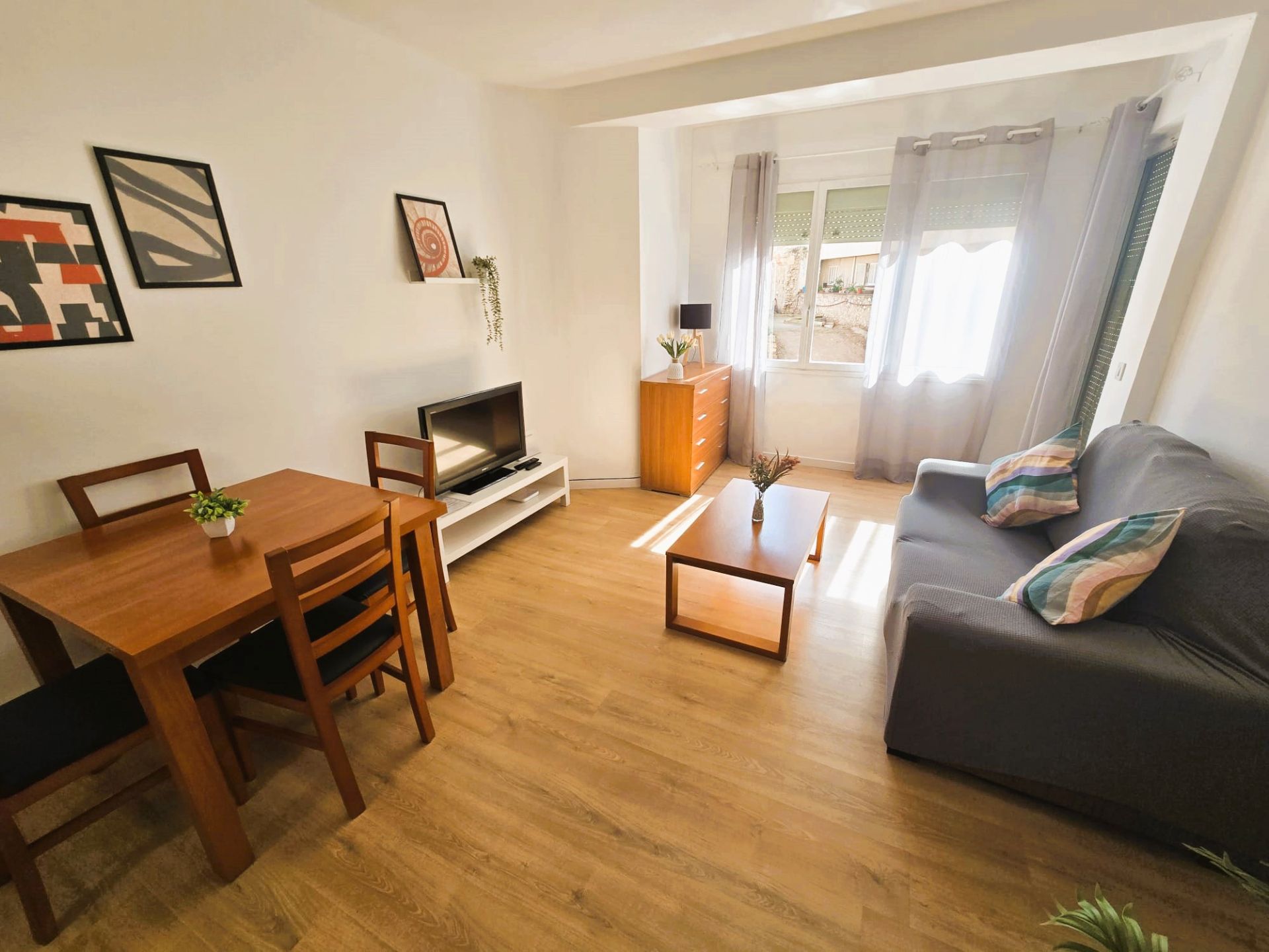 Vista exterior de Piso en venta en  Tarragona Capital con Aire acondicionado, Calefacción y Parquet