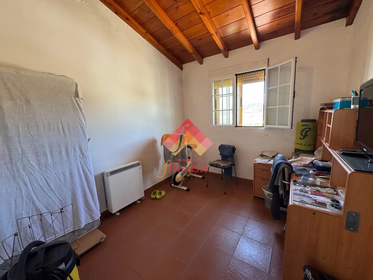 Dormitori de Casa o xalet en venda en Ronda amb Calefacció, Terrassa i Moblat