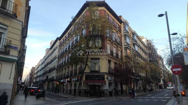 Local comercial en Alquiler en Calle Ventura Rodríguez en Argüelles