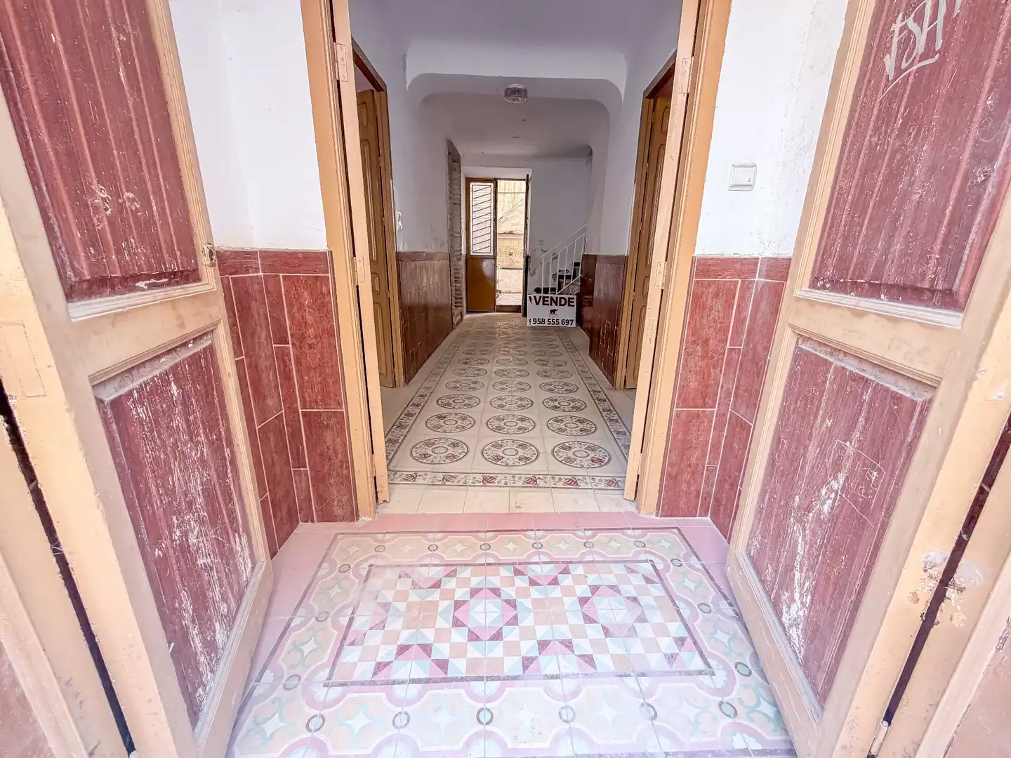 Country house zum Verkauf in Loja mit Balkon