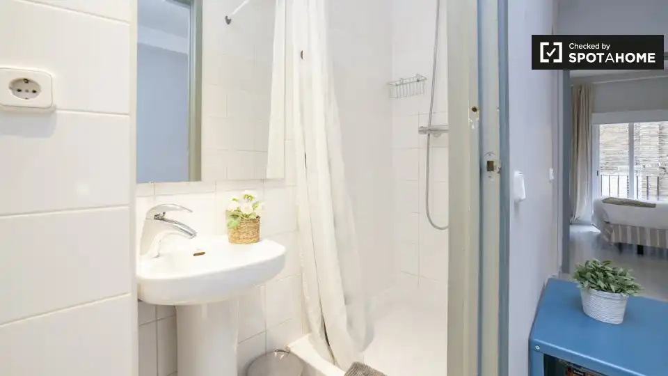 Habitació a Barcelona, Barcelona