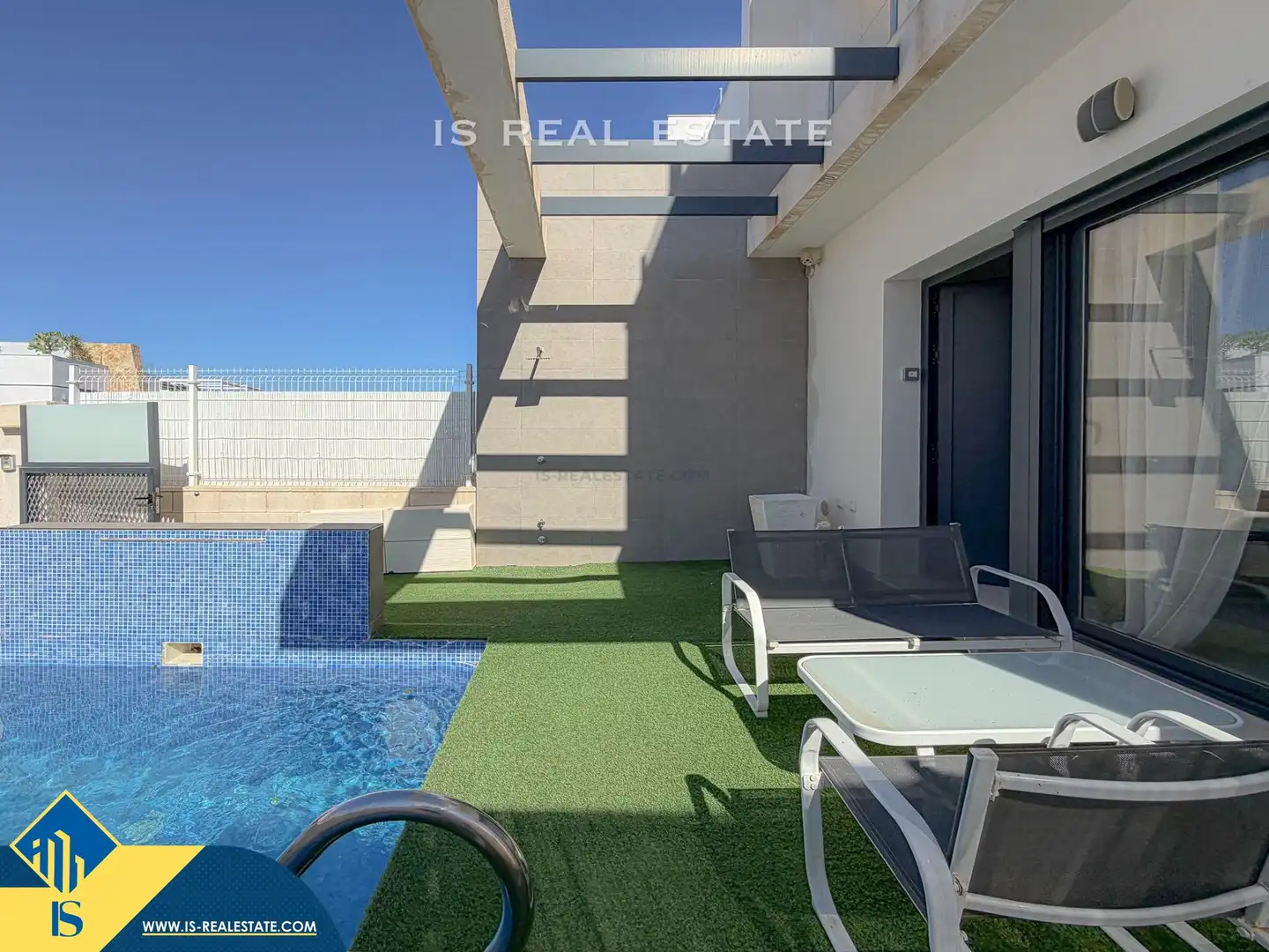 Chalet con jardín en venta en Orihuela Costa, imagen 2