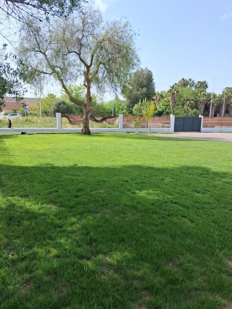 Detached house with garden for sale in Carretera de Caulina 56