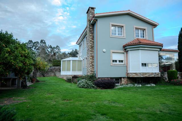 Casa-chalet en Venta en Rúa Bufo en Dorneda