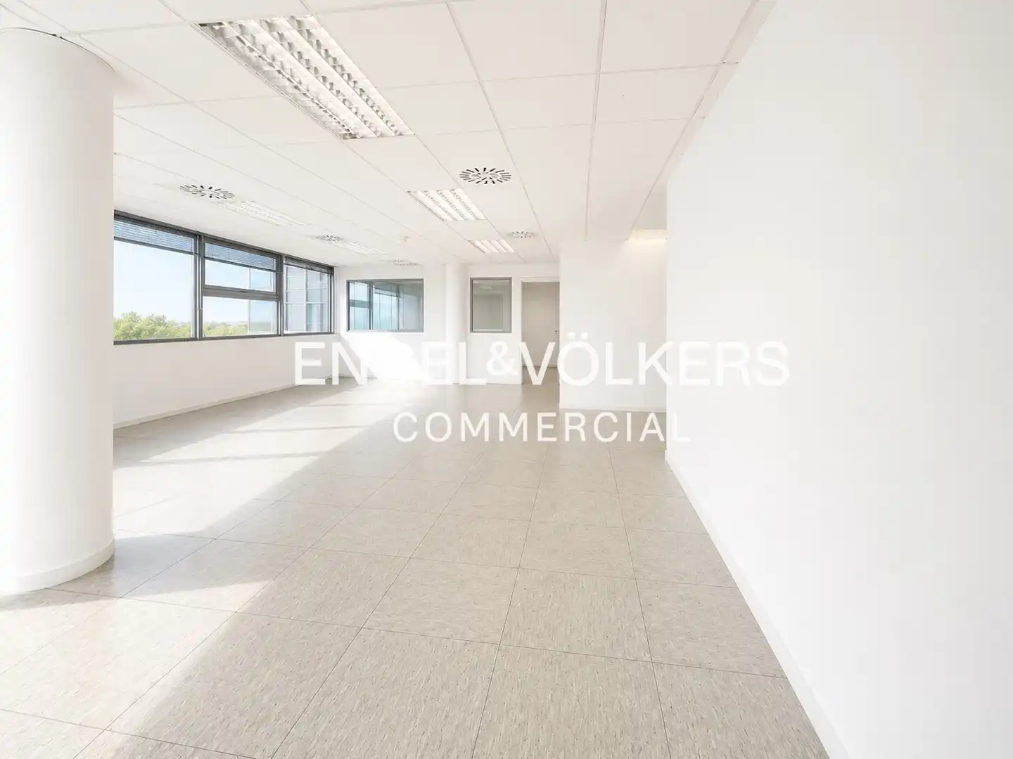 Oficina de alquiler en Sant Joan Despí con Aire acondicionado