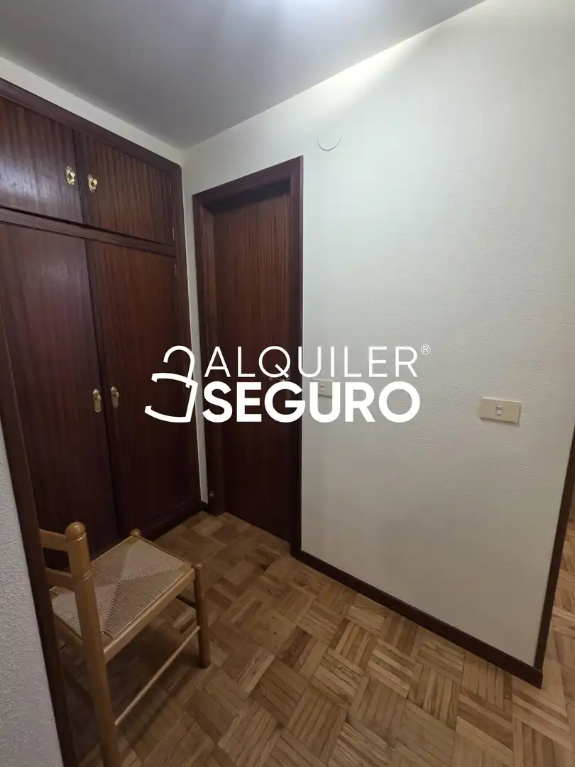 Pis de lloguer en Burgos amb Calefacció, Terrassa i Moblat