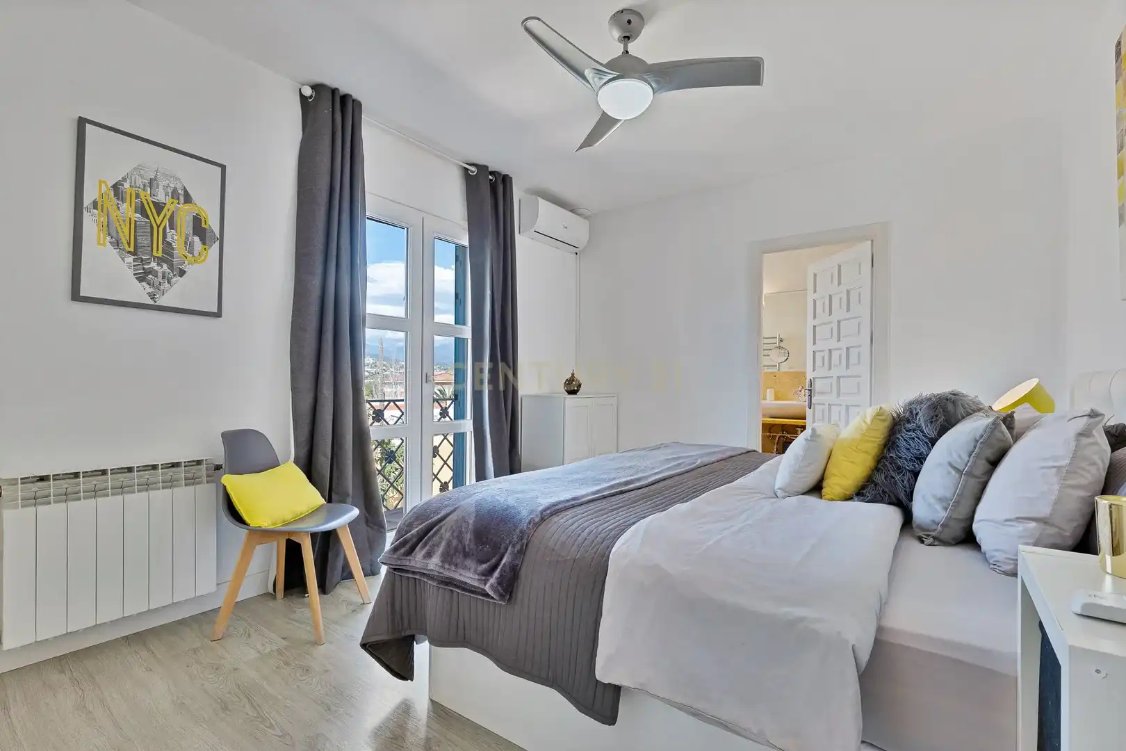 Habitación de Casa o chalet en venta en Marbella con Aire acondicionado, Jardín privado y Piscina