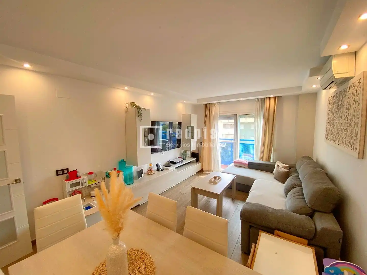 Wohnzimmer von Wohnung zum Verkauf in Málaga mit Klimaanlage, Heizung und Privatgarten