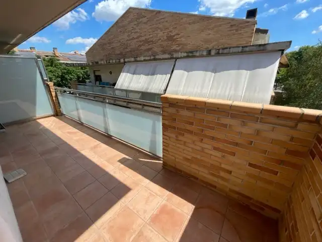 Terrassa de Àtic de lloguer en Sant Cugat del Vallès amb Calefacció, Parquet i Terrassa