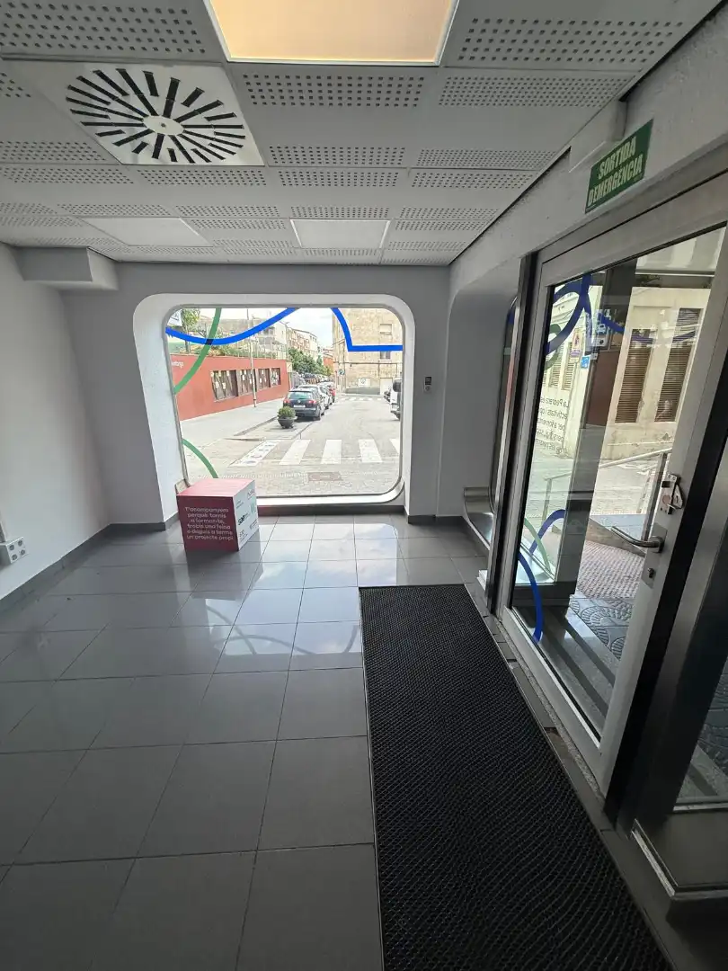 Commercial properties for rent in Esparreguera  with Air Conditioner and Heating