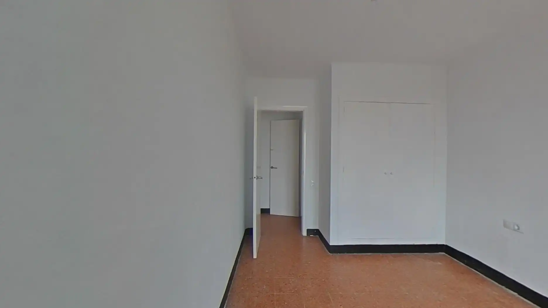 Flat for sale in de Sant Narcís, Sant Narcís