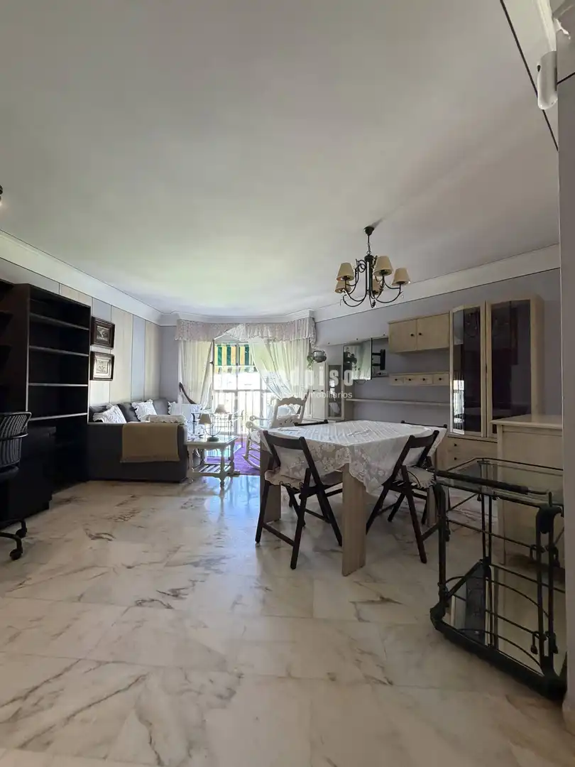 Flat with lift to rent in Carretera de Cádiz