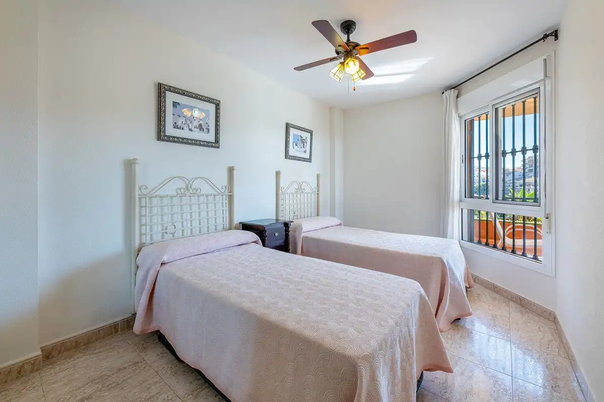 Bedroom of Apartments for sale in Benalmádena  with Terrace and Community pool