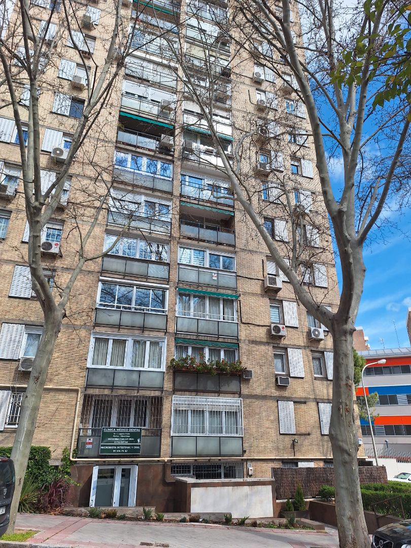 Vista exterior de Oficina en venta en  Madrid Capital con Aire acondicionado, Calefacción y Amueblado