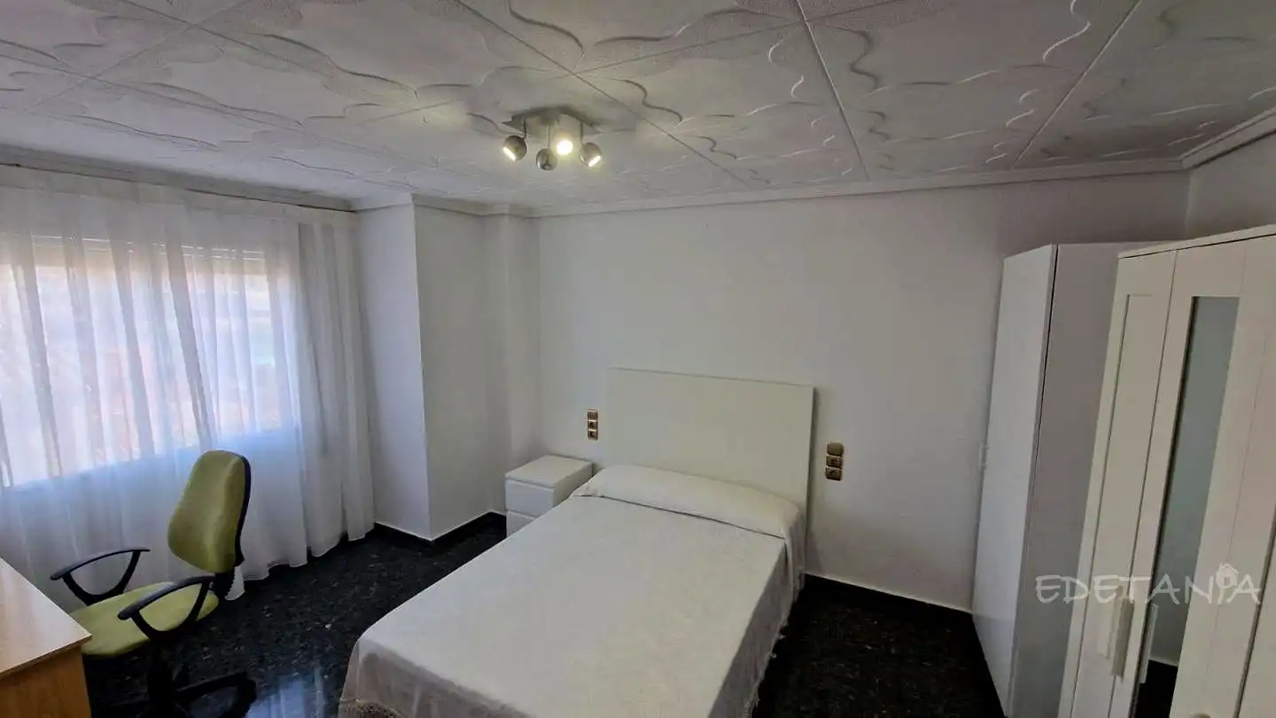 Bedroom of Flat for rent in Alfara del Patriarca  with Furnished