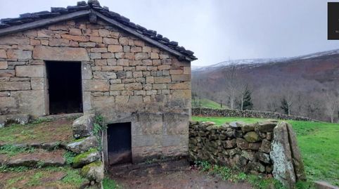 AUTÉNTICA CABAÑA PASIEGA PAREADA PARA REFORMAR EN UN TERRENO DE MÁS DE 15 HA., Bild 2