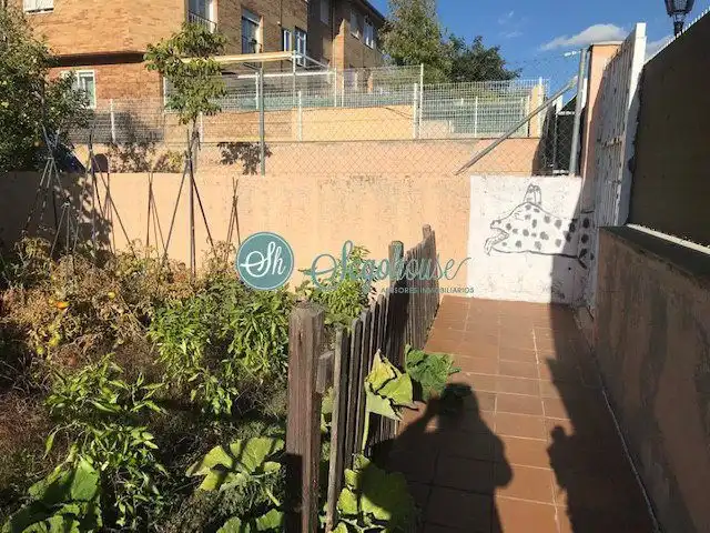 Garden of Flat for sale in Santa María la Real de Nieva  with Parquet flooring, Terrace and Storage room