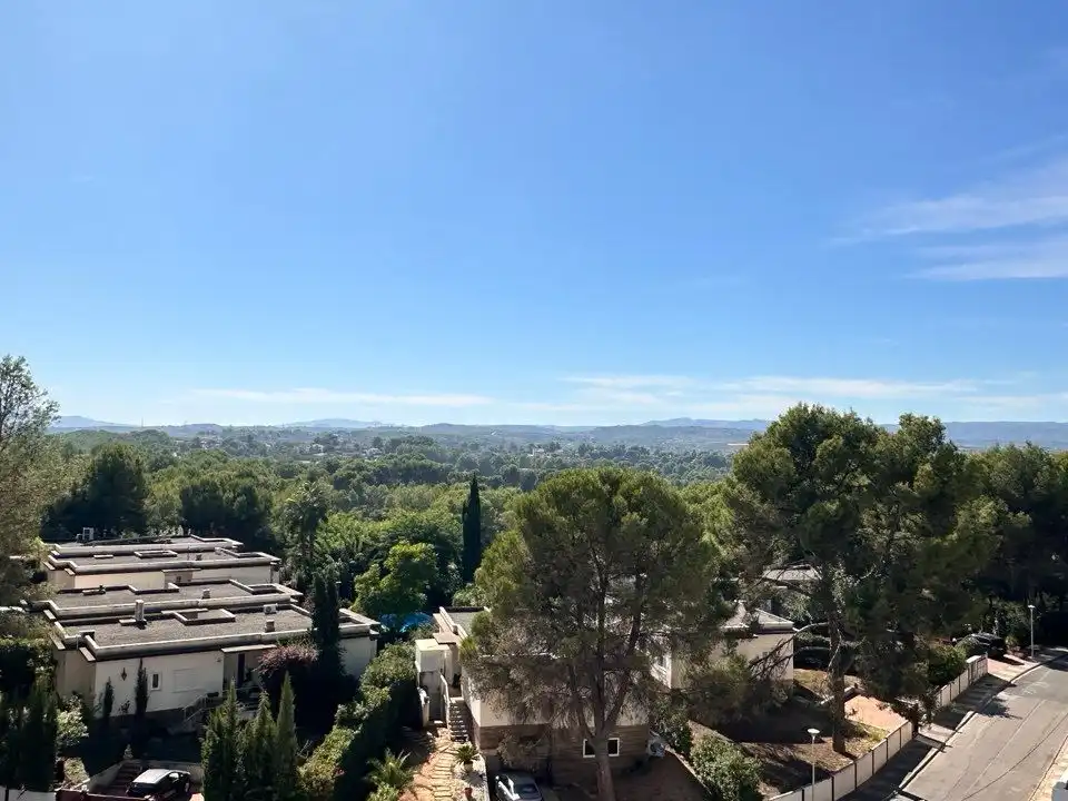 Vista exterior de Casa o chalet en venta en Chiva con Aire acondicionado y Terraza